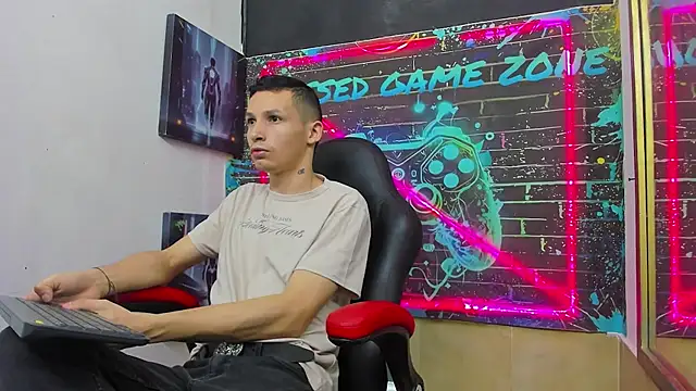 Isaak Bless online show from 17, 7, 2026