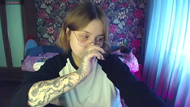 Snapshot of brandylamrane chatting on 11, 7, 2026 brandylamrane online show from 11, 7, 2026