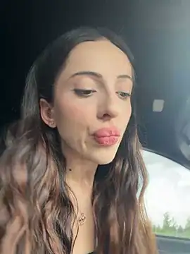 Snapshot of Liliitsme chatting on 16, 7, 2026 Liliitsme online show from 16, 7, 2026