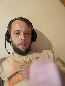 llChrisll95 online show from 15, 7, 2026