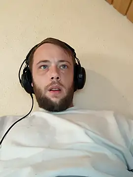 llChrisll95 online show from 16, 7, 2026