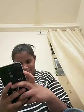Snapshot of bhumii_ chatting on 20, 7, 2026 bhumii online show from 20, 7, 2026