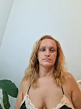 Snapshot of Asweety1 chatting on 15, 7, 2026 Asweety1 online show from 15, 7, 2026