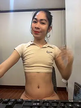 Snapshot of YourTSLovely chatting on 9, 11, 2025 YourTSLovely online show from 9, 11, 2025