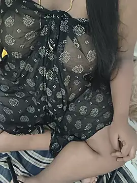 Snapshot of tamil_Anusri_couple chatting on 17, 7, 2026 tamil Anusri couple online show from 17, 7, 2026