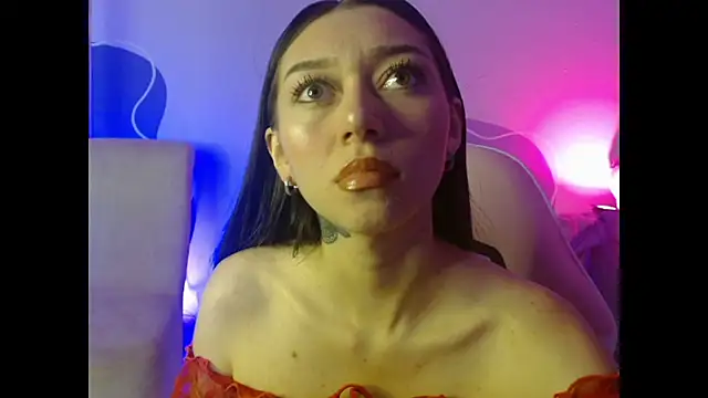 Snapshot of Cherry_Blomm chatting on 22, 7, 2026 Cherry Blomm online show from 22, 7, 2026