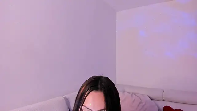 Eva  Moon  online show from 26, 7, 2026