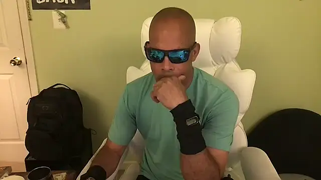Snapshot of Roman_Sebastian chatting on 20, 7, 2026 Roman Sebastian online show from 20, 7, 2026