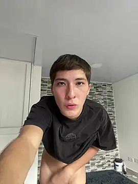 Snapshot of noah_kirt_ chatting on 25, 7, 2026 noah kirt online show from 25, 7, 2026