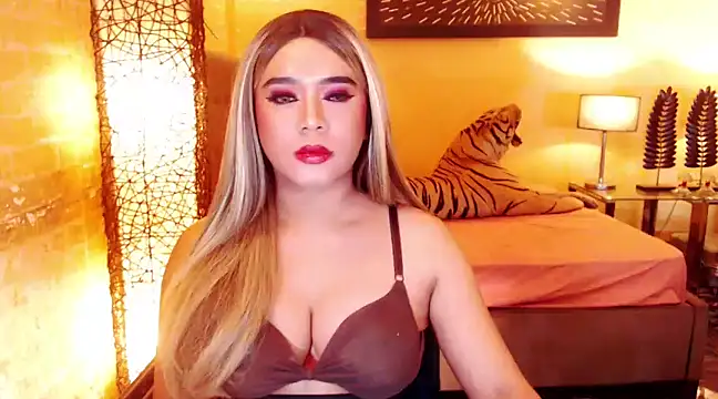 BigCumHuntersxx online show from 14, 3, 2025