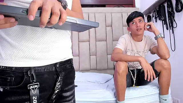 hotguyvictor online show from 28, 7, 2026