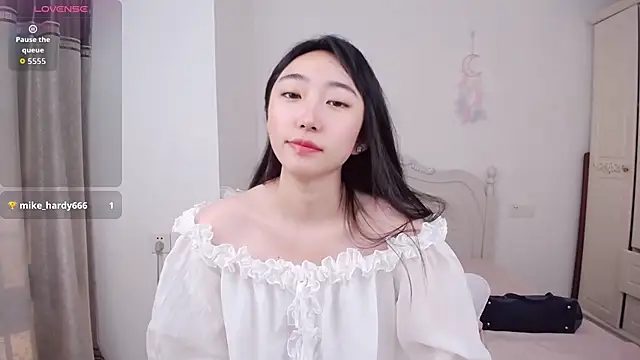 VeronicaDaugherty online show from 26, 7, 2026