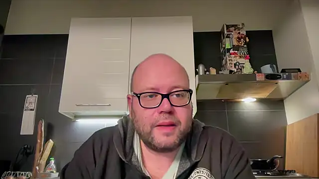 theitalianbear online show from 2, 1, 2025