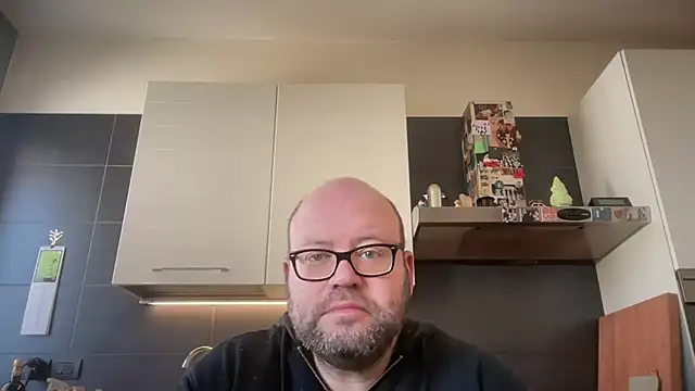 Snapshot of theitalianbear chatting on 13, 3, 2026 theitalianbear online show from 13, 3, 2026