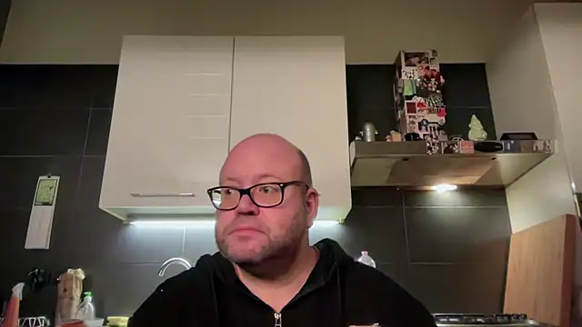 Snapshot of theitalianbear chatting on 31, 3, 2026 theitalianbear online show from 31, 3, 2026