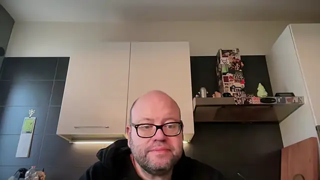 Snapshot of theitalianbear chatting on 2, 4, 2026 theitalianbear online show from 2, 4, 2026