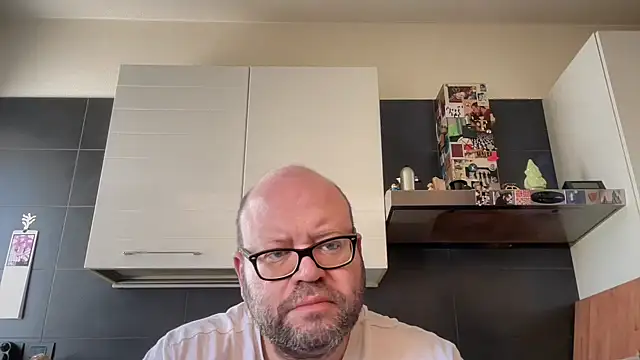 Snapshot of theitalianbear chatting on 9, 4, 2026 theitalianbear online show from 9, 4, 2026