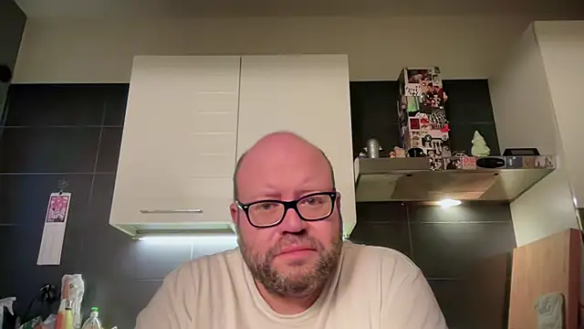 Snapshot of theitalianbear chatting on 12, 4, 2026 theitalianbear online show from 12, 4, 2026