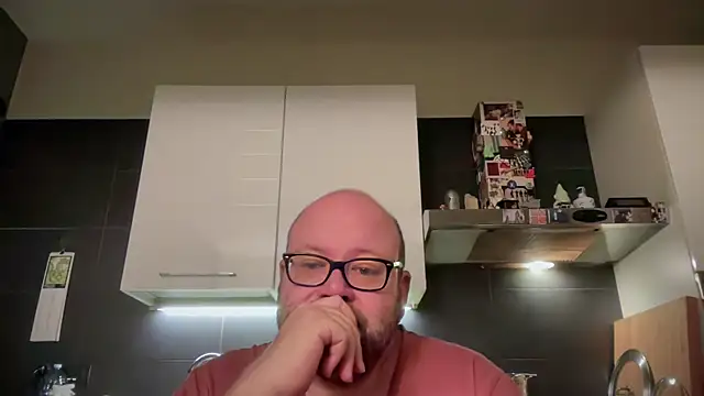 Snapshot of theitalianbear chatting on 14, 5, 2026 theitalianbear online show from 14, 5, 2026
