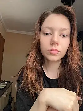 Snapshot of AliceLoveq chatting on 29, 7, 2026 AliceLoveq online show from 29, 7, 2026