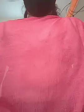 Snapshot of saranyaRavi chatting on 1, 8, 2026 saranyaRavi online show from 1, 8, 2026