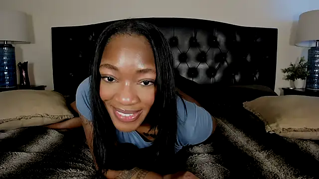 nicolesolace online show from 9, 3, 2026