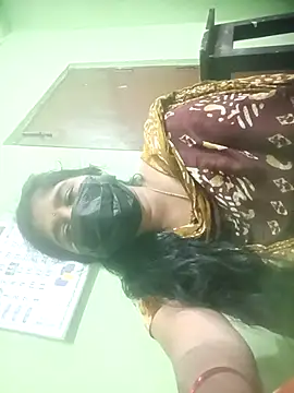 Snapshot of nishababy69 chatting on 1, 8, 2026 nishababy69 online show from 1, 8, 2026