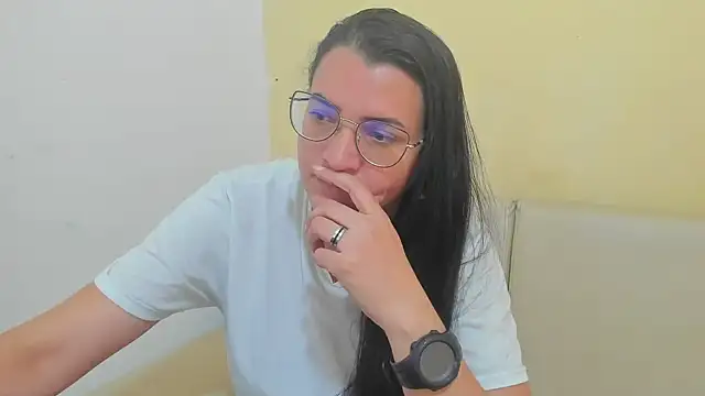 Snapshot of MARILYN_GARCIA chatting on 27, 4, 2026 MARILYN GARCIA online show from 27, 4, 2026