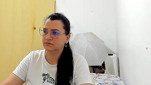 Snapshot of MARILYN_GARCIA chatting on 27, 5, 2026 MARILYN GARCIA online show from 27, 5, 2026