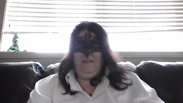 Snapshot of ScarletVixxen chatting on 9, 8, 2026 ScarletVixxen online show from 9, 8, 2026