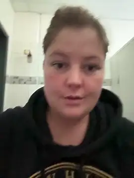 Snapshot of BootyLola chatting on 19, 9, 2025 BootyLola online show from 19, 9, 2025