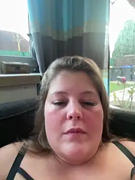 Snapshot of BootyLola chatting on 2, 11, 2025 BootyLola online show from 2, 11, 2025