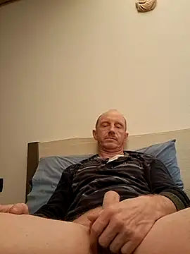 Snapshot of Serholmes chatting on 16, 2, 2025 Serholmes online show from 16, 2, 2025