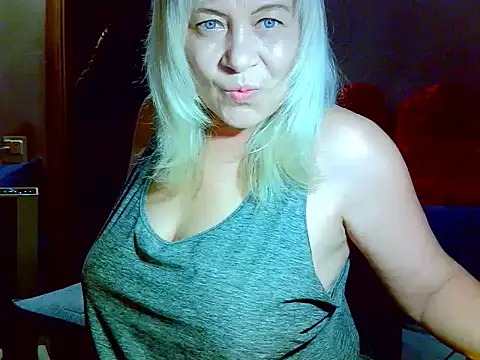 Snapshot of AgoniA7 chatting on 12, 6, 2026 AgoniA7 online show from 12, 6, 2026