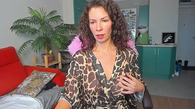 ChristinaGlory online show from 13, 2, 2025