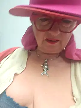 MucMilf59 online show from 28, 10, 2025