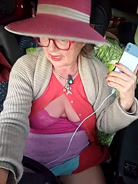 Snapshot of MucMilf59 chatting on 6, 6, 2026 MucMilf59 online show from 6, 6, 2026