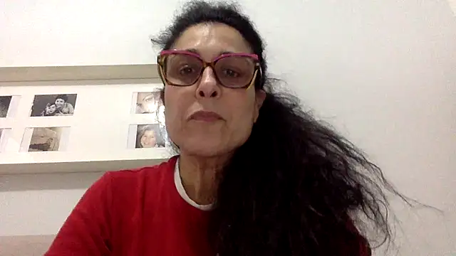 Snapshot of crudeliafrancy chatting on 25, 2, 2026 crudeliafrancy online show from 25, 2, 2026