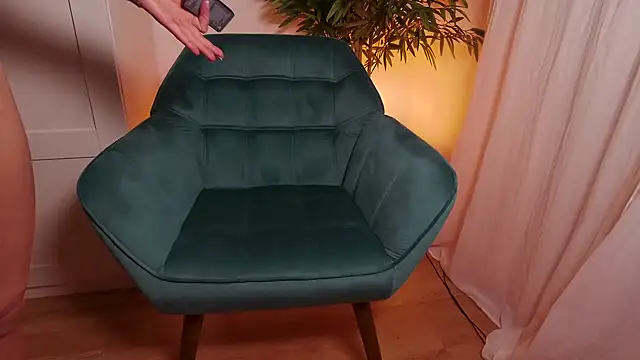 StracciaStella- online show from 12, 2, 2026