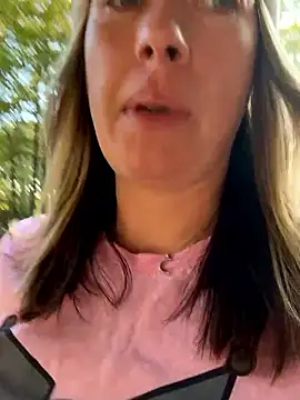 Snapshot of _NinaLuvSins_ chatting on 12, 9, 2025  NinaLuvSins  online show from 12, 9, 2025