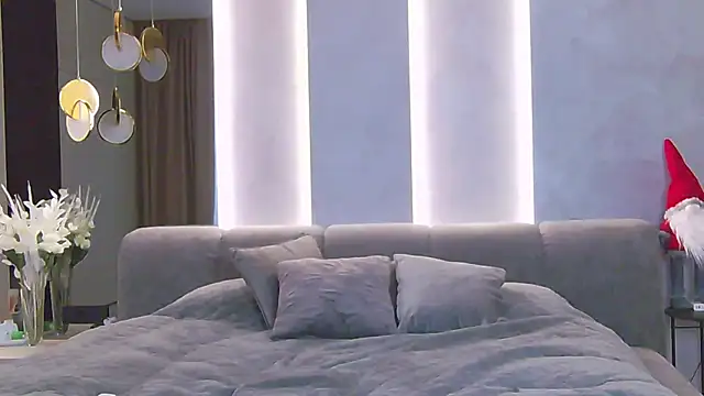 Sinful Eyes online show from 6, 12, 2024