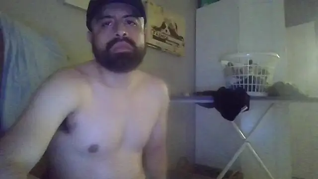 Snapshot of DRHUNGRX chatting on 13, 11, 2025 DRHUNGRX online show from 13, 11, 2025