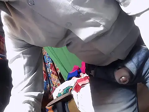 Snapshot of desiboy1101 chatting on 29, 1, 2025 desiboy1101 online show from 29, 1, 2025