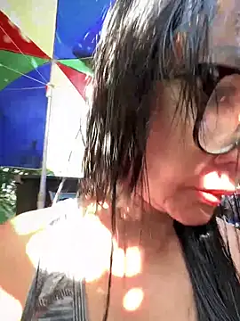 sweetieme online show from 31, 10, 2025