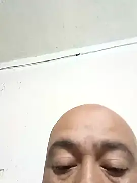 Snapshot of GeorgeVergaGrues chatting on 17, 2, 2025 GeorgeVergaGrues online show from 17, 2, 2025