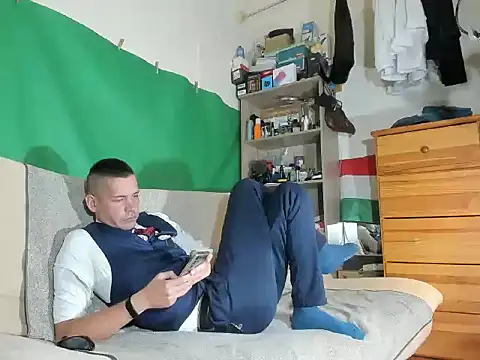 viraglaci18xh online show from 21, 10, 2025