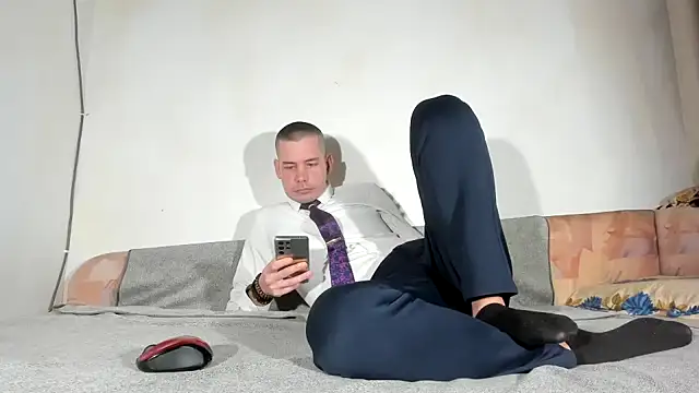 viraglaci18xh online show from 9, 2, 2026