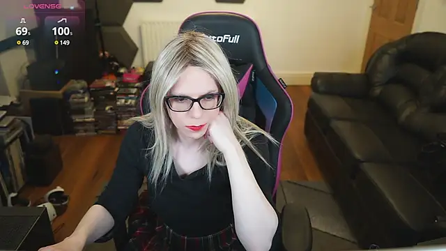 KelseyCobalt online show from 19, 3, 2025