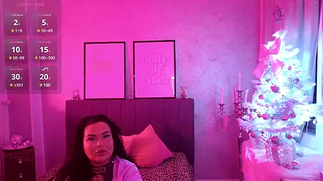 Snapshot of _MelinaCurves_ chatting on 17, 12, 2024  MelinaCurves  online show from 17, 12, 2024