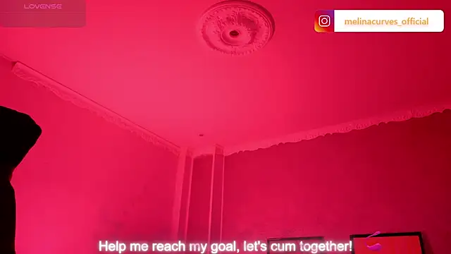 Snapshot of _MelinaCurves_ chatting on 18, 2, 2025  MelinaCurves  online show from 18, 2, 2025
